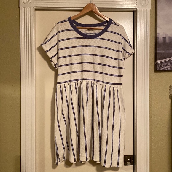 American Eagle Dress - Picture 1 of 4
